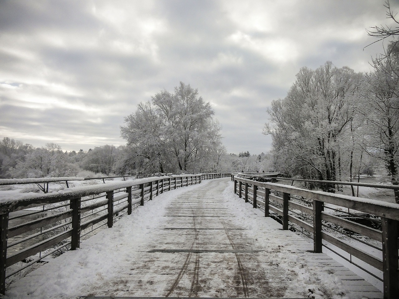 wooden bridge winter snow free photo