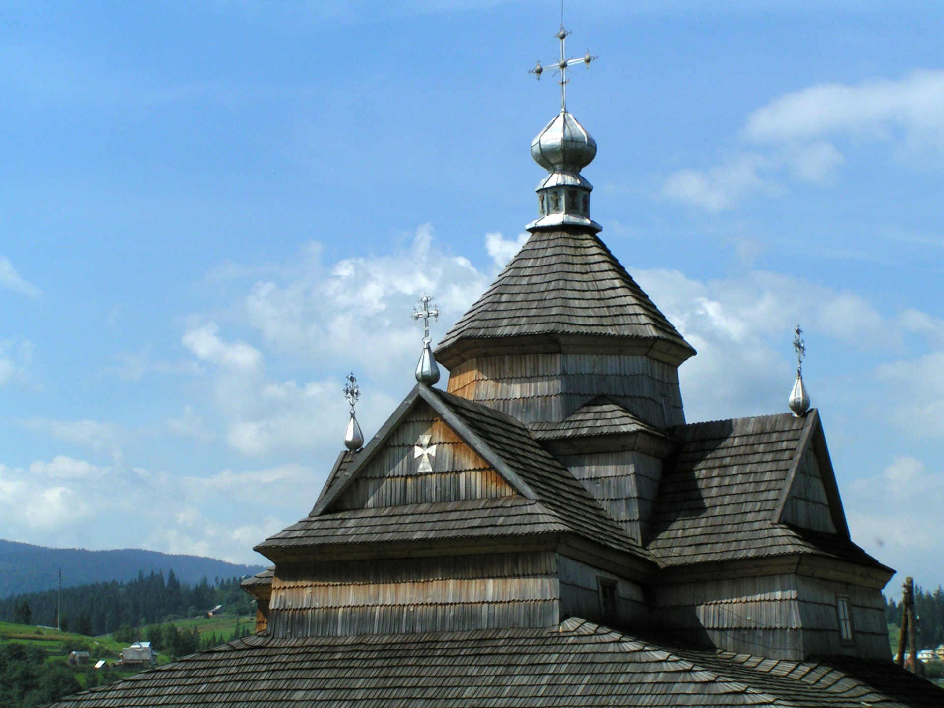 wooden building architecture free photo