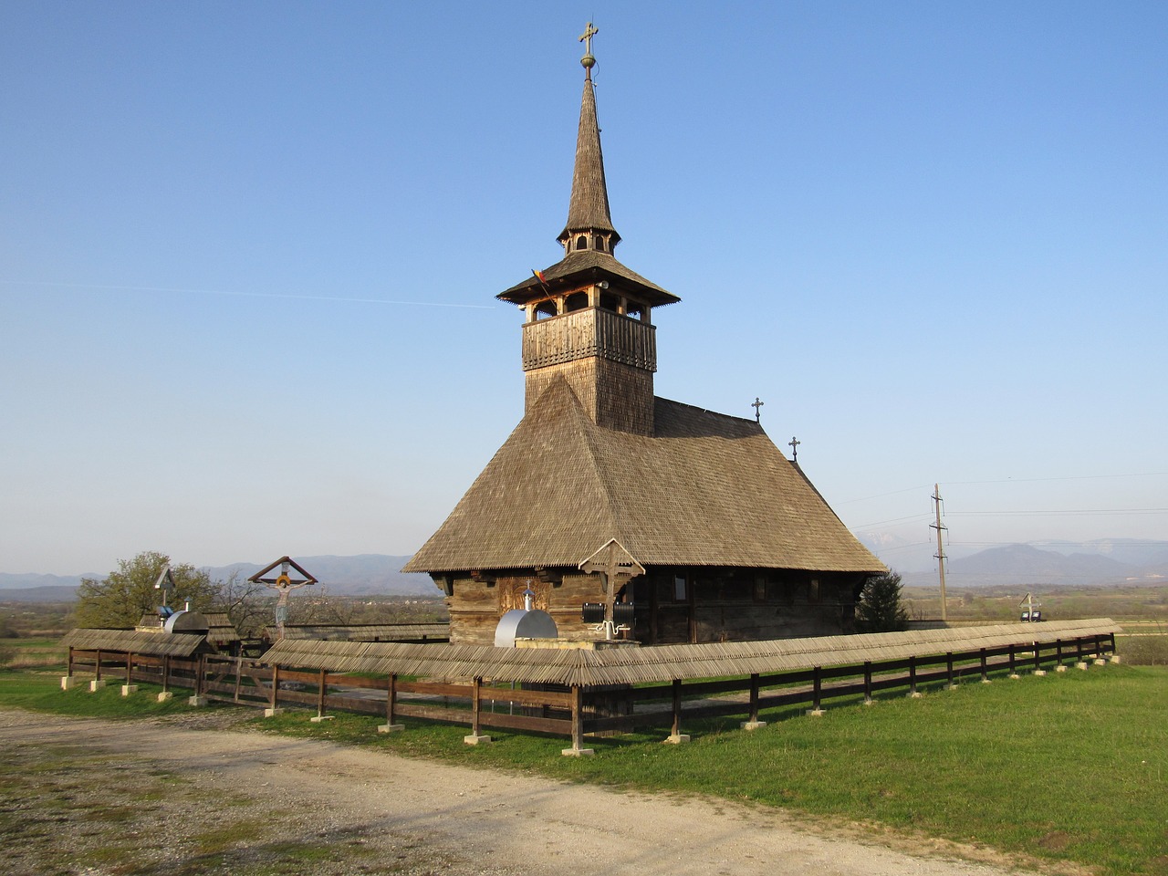 wooden church cucuceni bihor free photo