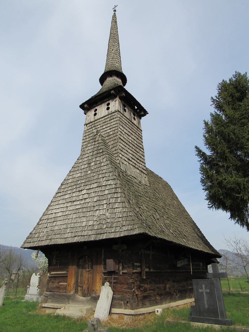 wooden church crisana transylvania free photo