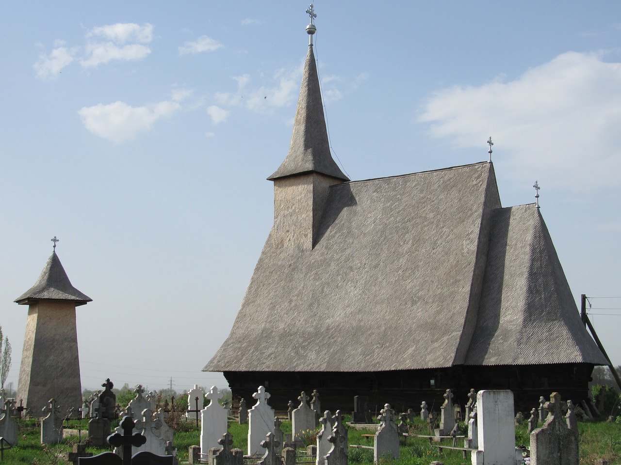 wooden church crisana transylvania free photo