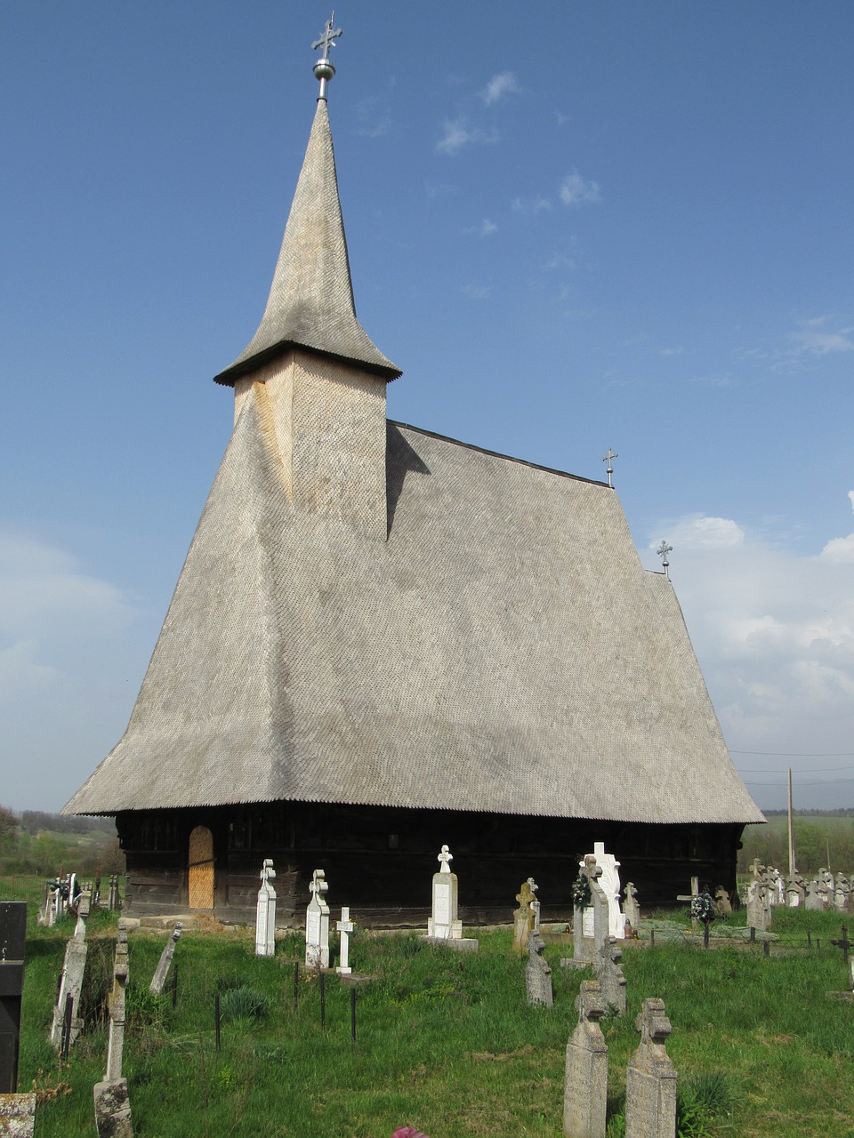 wooden church crisana transylvania free photo