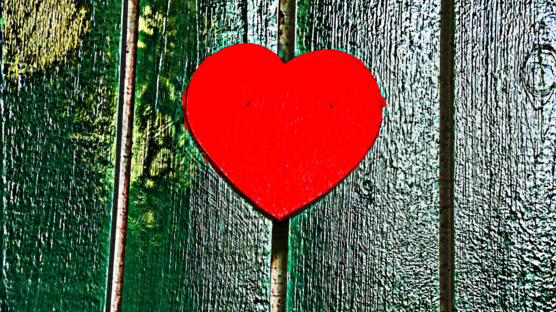 heart red wood free photo