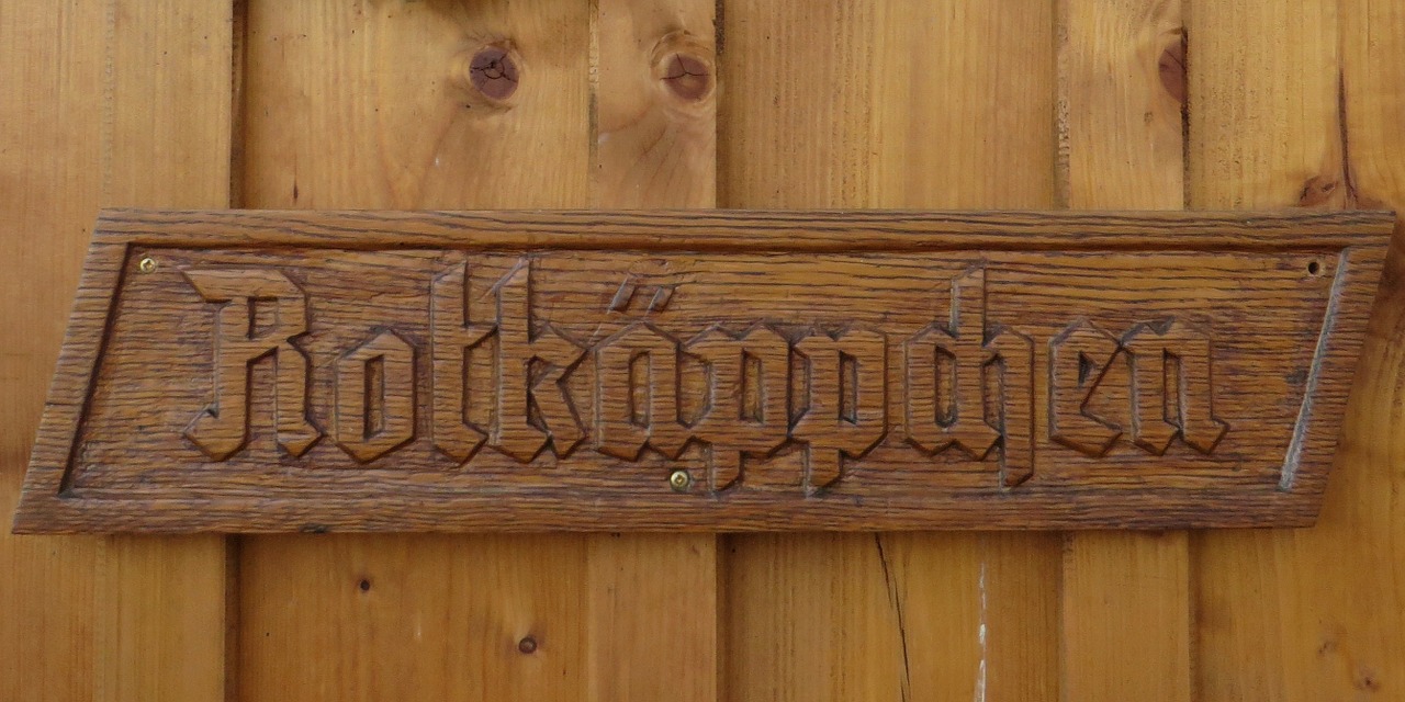 wooden sign fairy tales rotkäppchen free photo