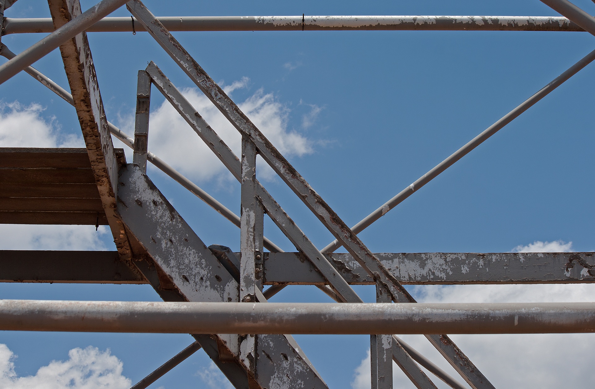 frame metal structure free photo