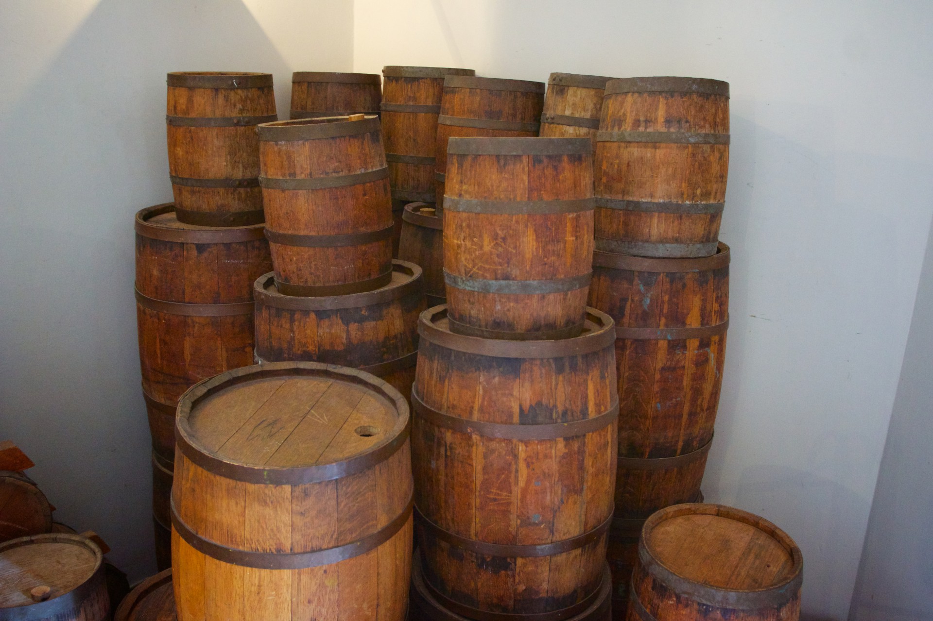 barrels bung colonial free photo