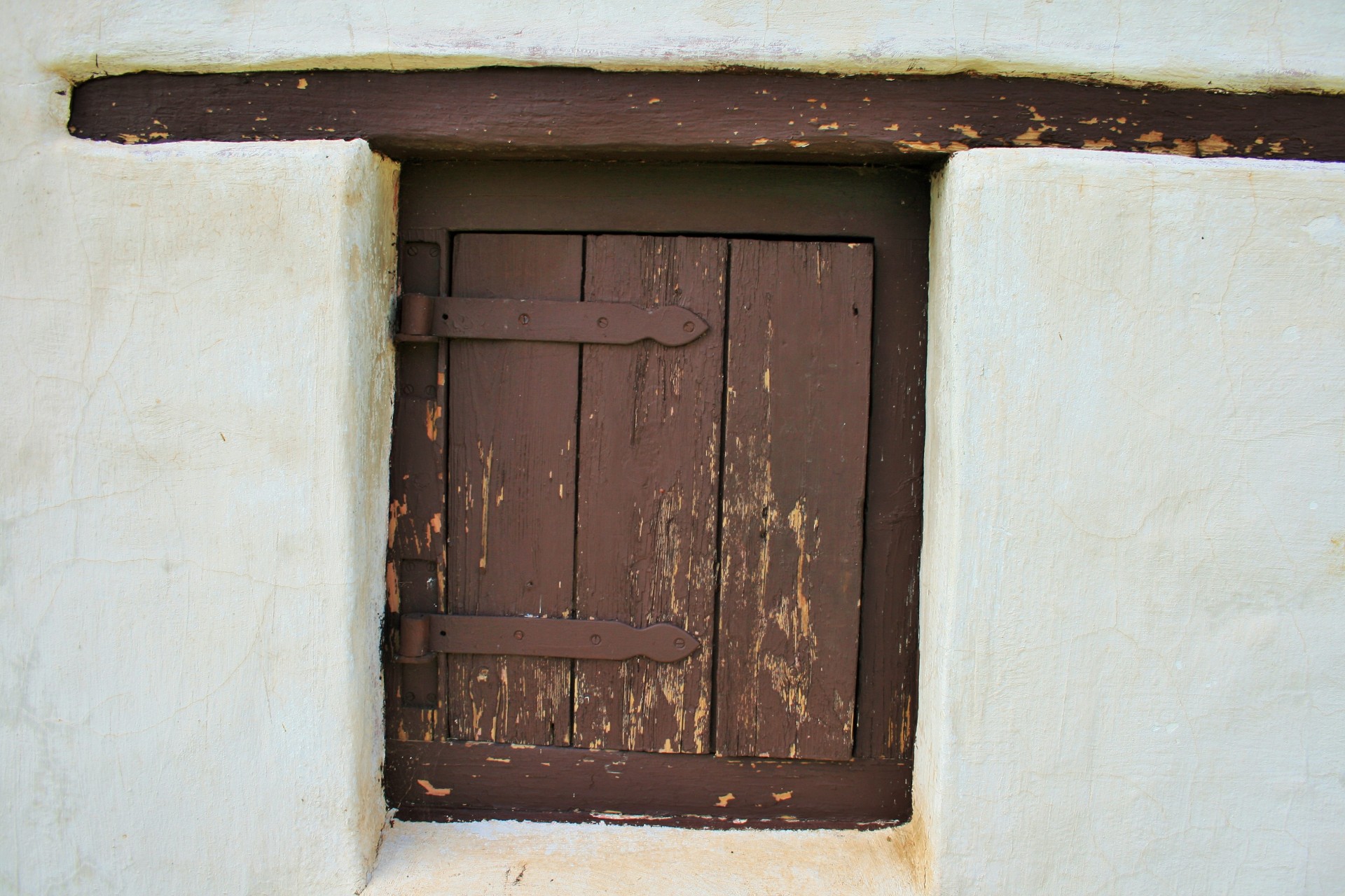 window shutter wooden free photo
