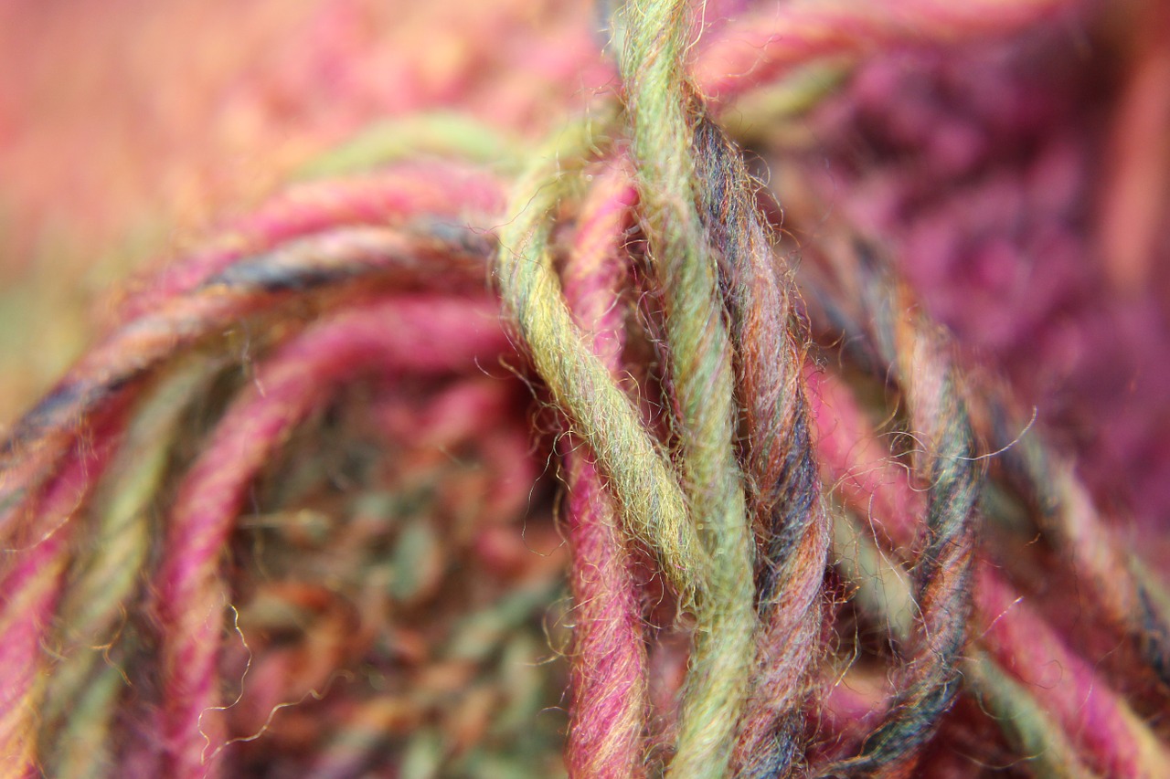wool threads yarn free photo