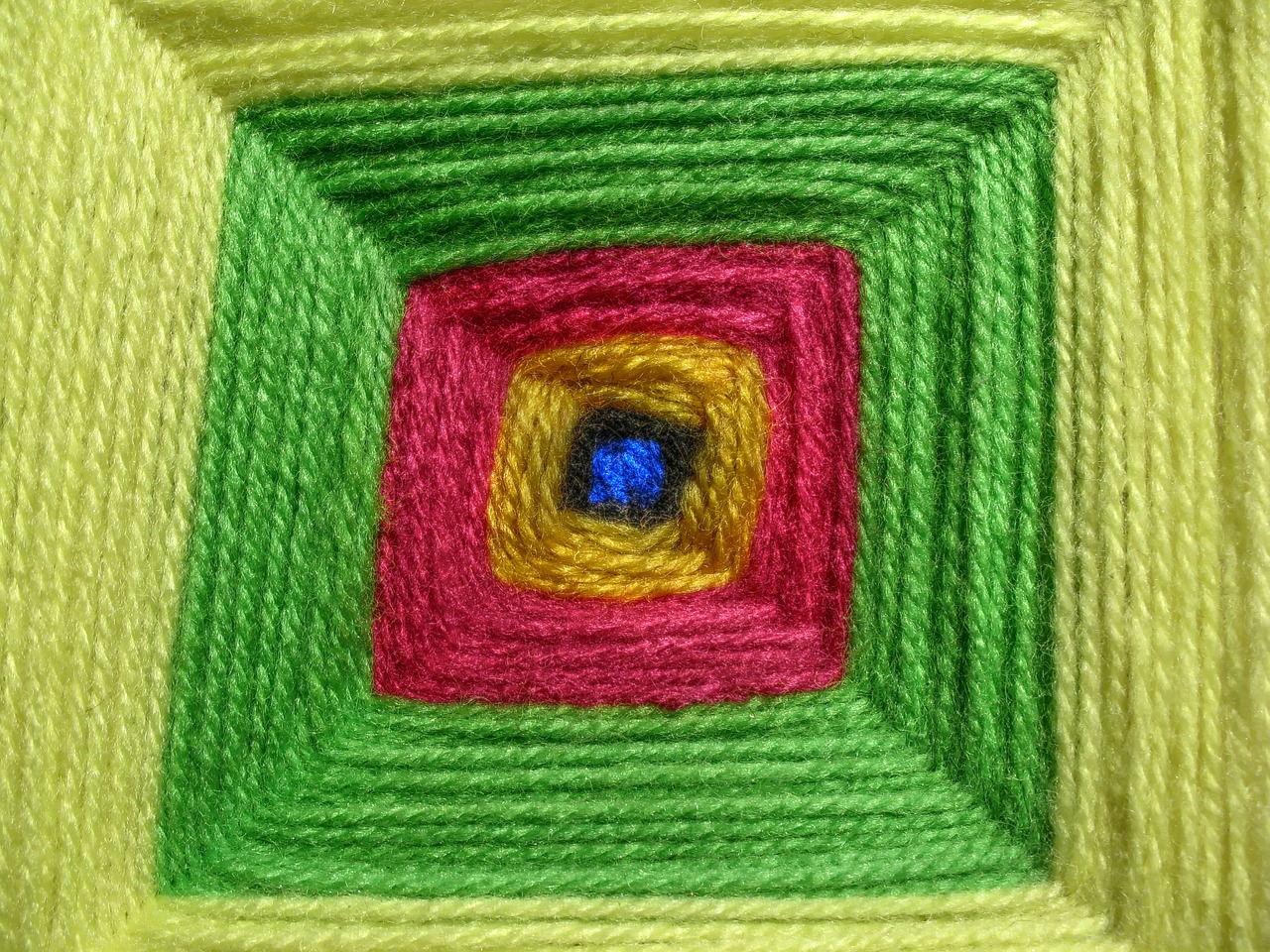 wool eye crafts free photo