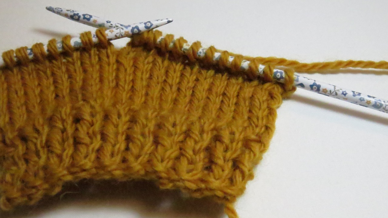 wool knitting yellow free photo