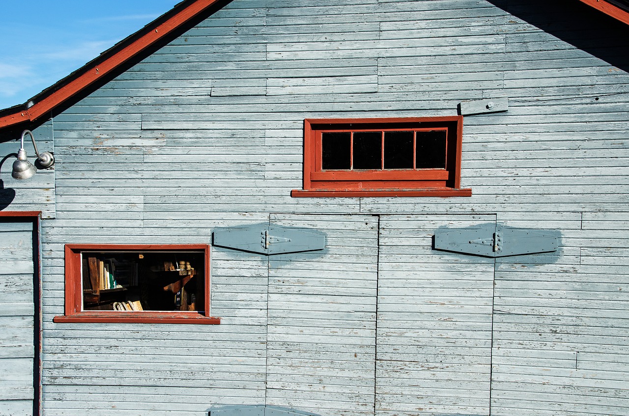 work shed  background  barn free photo