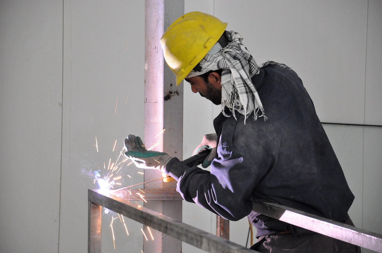 workers weld welder free photo