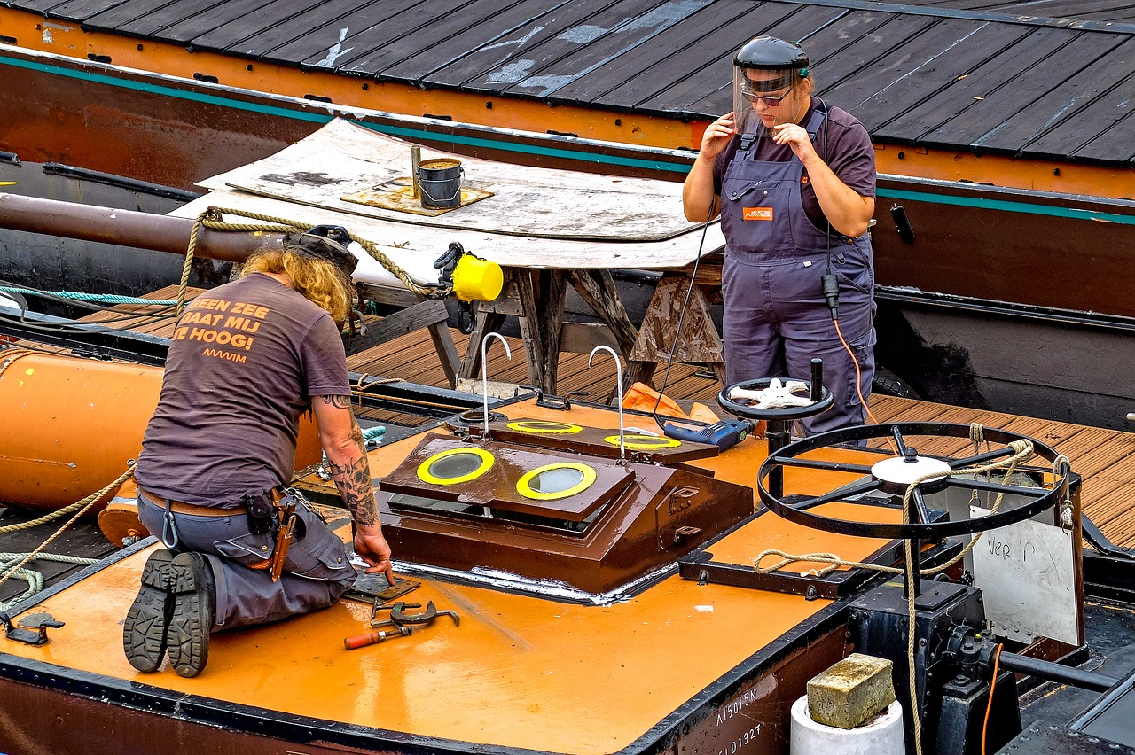 workers barge houseboat free photo