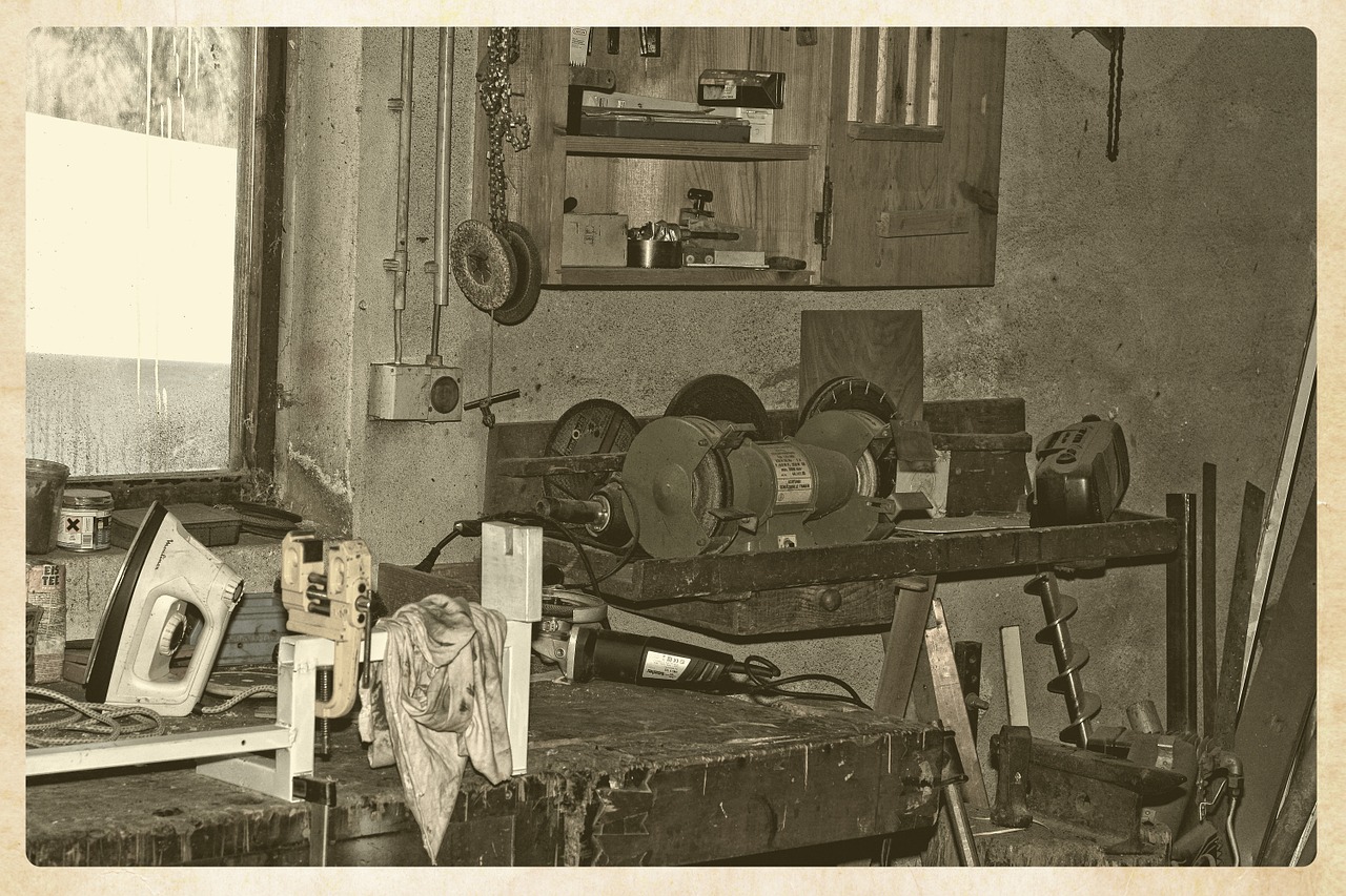workshop lumber old free photo