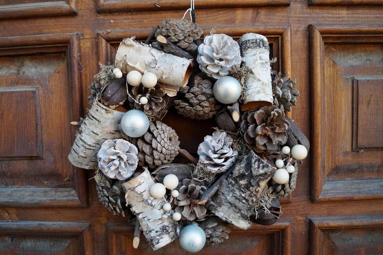 wreath cones decoration free photo