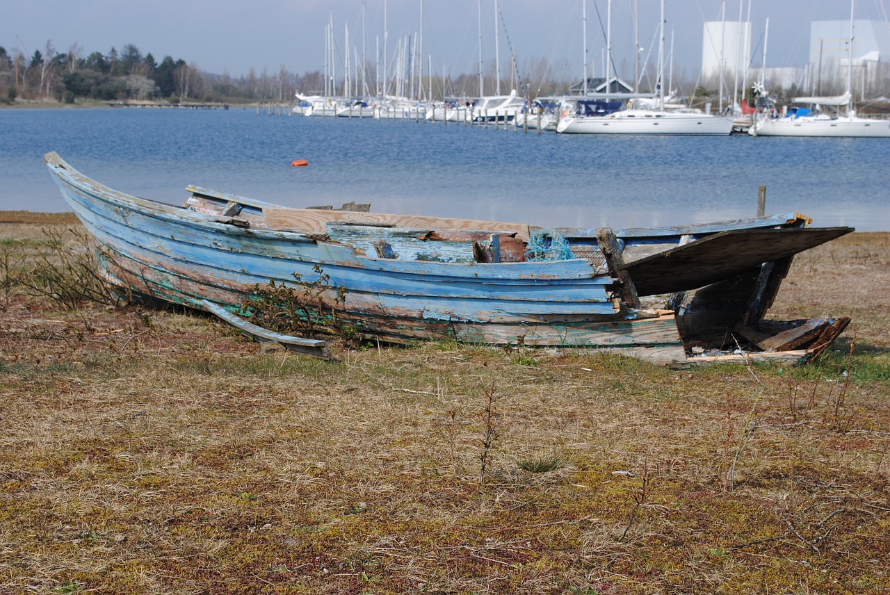 wreck dinghy ship free photo