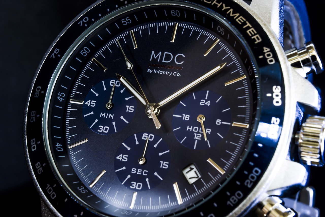 wristwatch  luxury  chronograph free photo