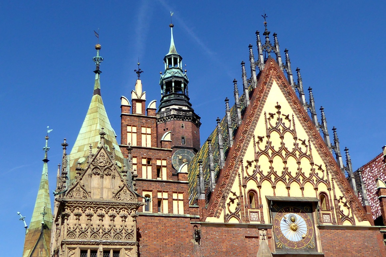 wroclaw  town hall  facade free photo