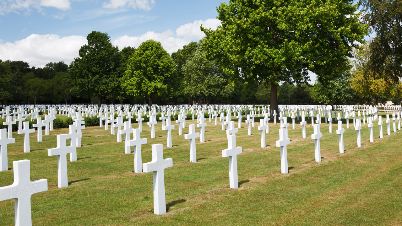 american army cemetery free photo