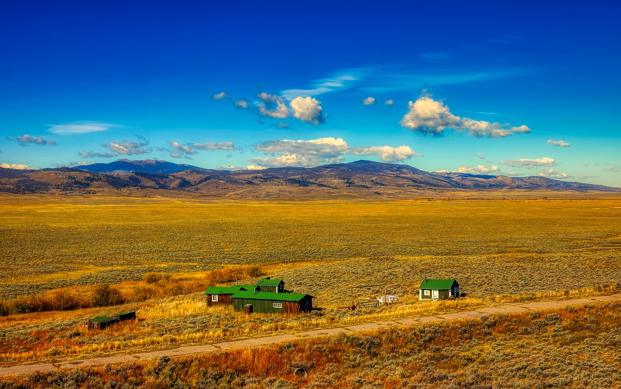 wyoming  ranch  mountains free photo