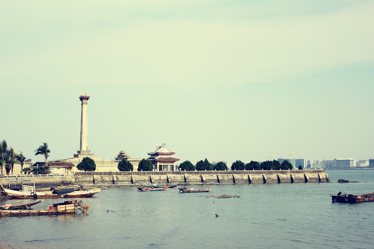 xiamen beach monument free photo