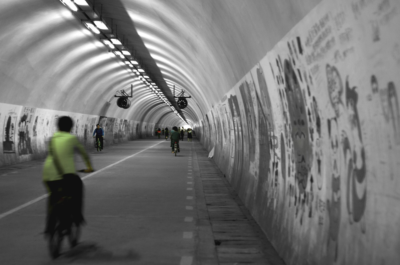 xiamen tunnel cave free photo