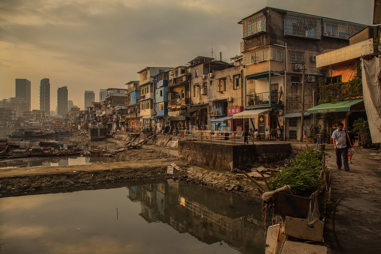 xiamen slum dwellers street photography free photo