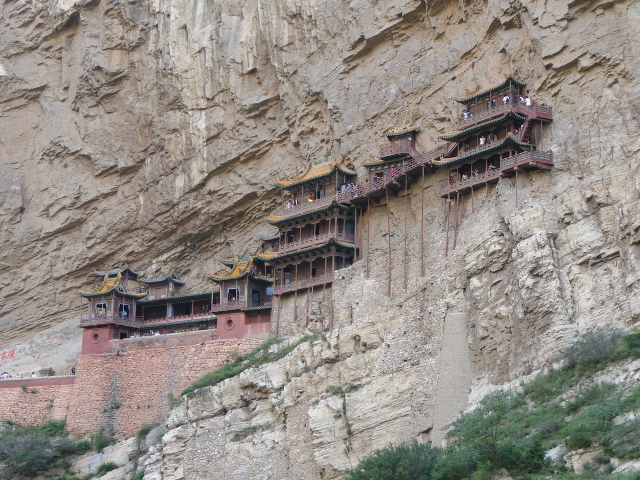 xuankong si hanging temple shanxi province free photo