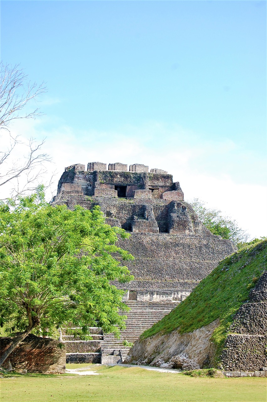 xunantunich  belize  cayo district free photo