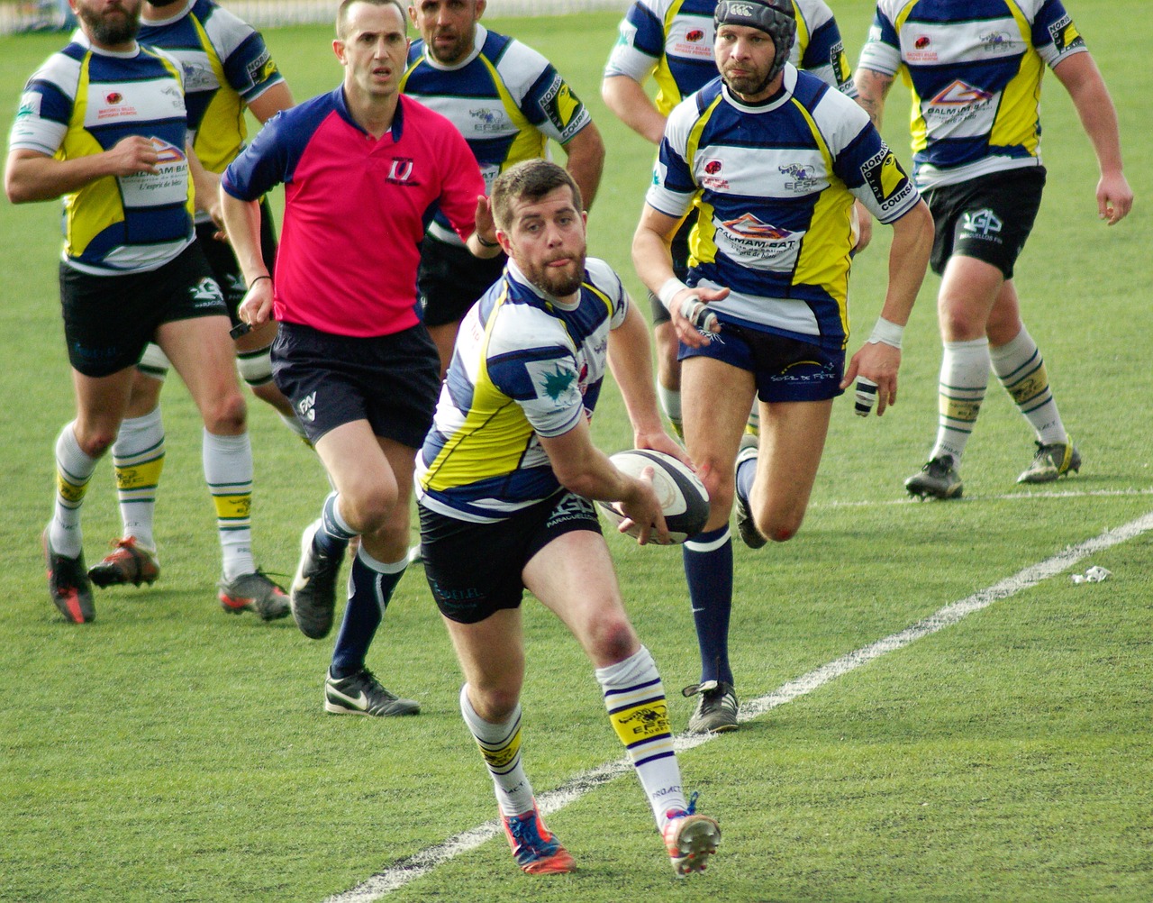 xv rugby ball action free photo