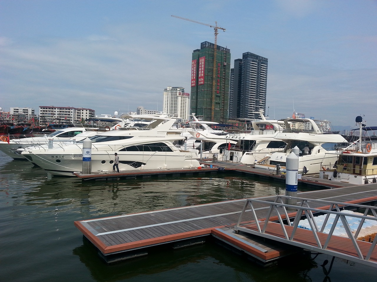 yacht bay sanya free photo