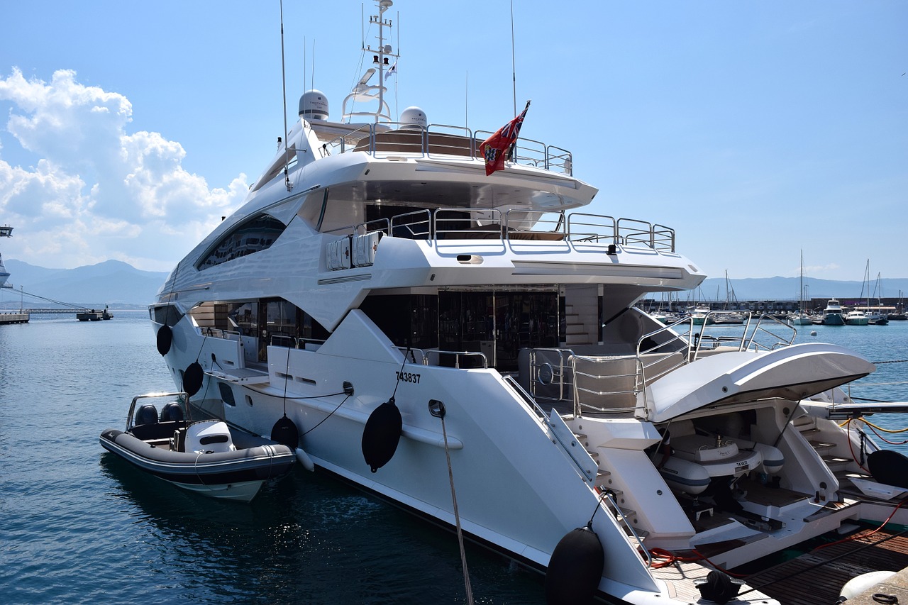 yacht luxury ship free photo