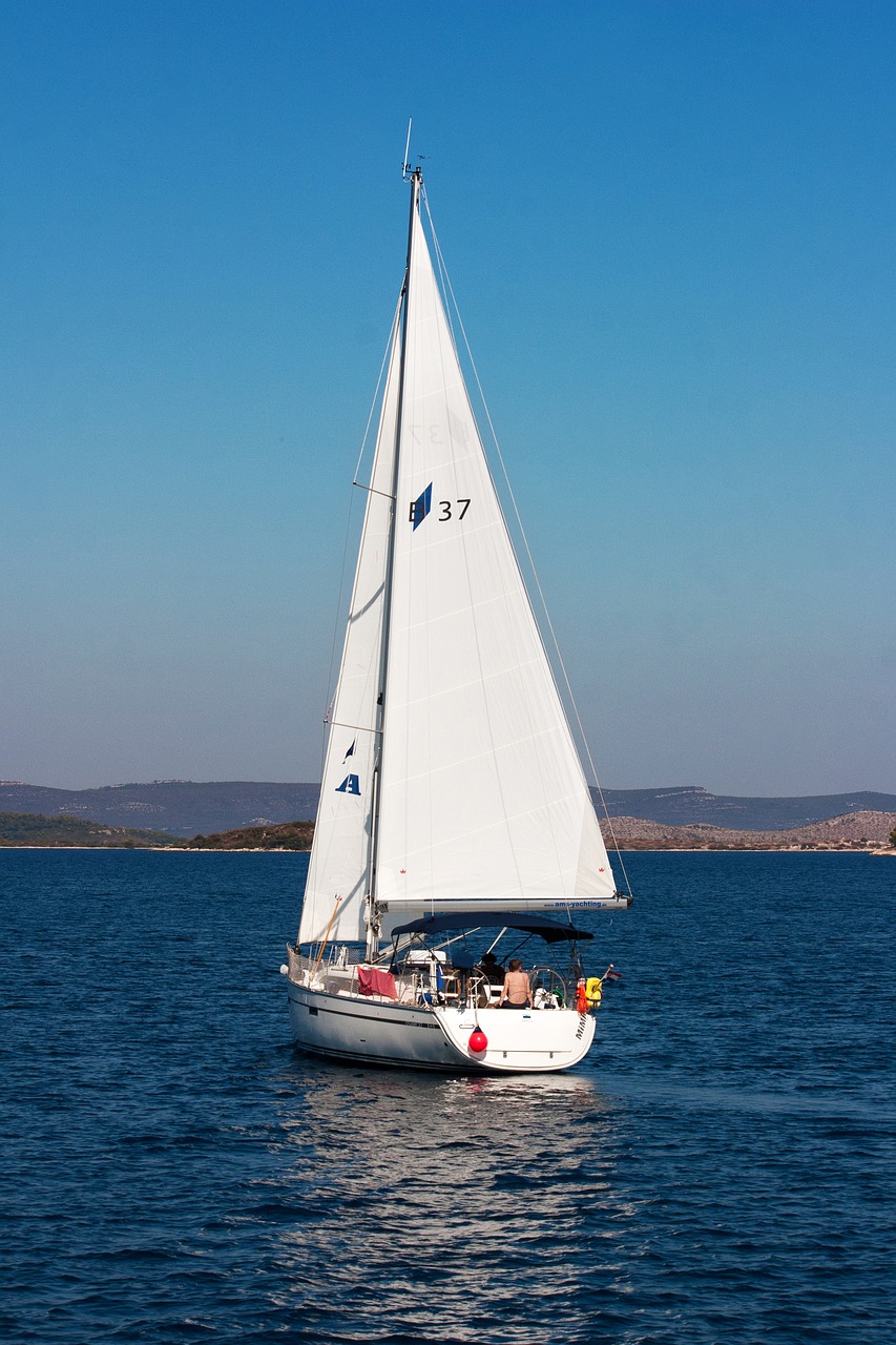 yachting yacht ship free photo