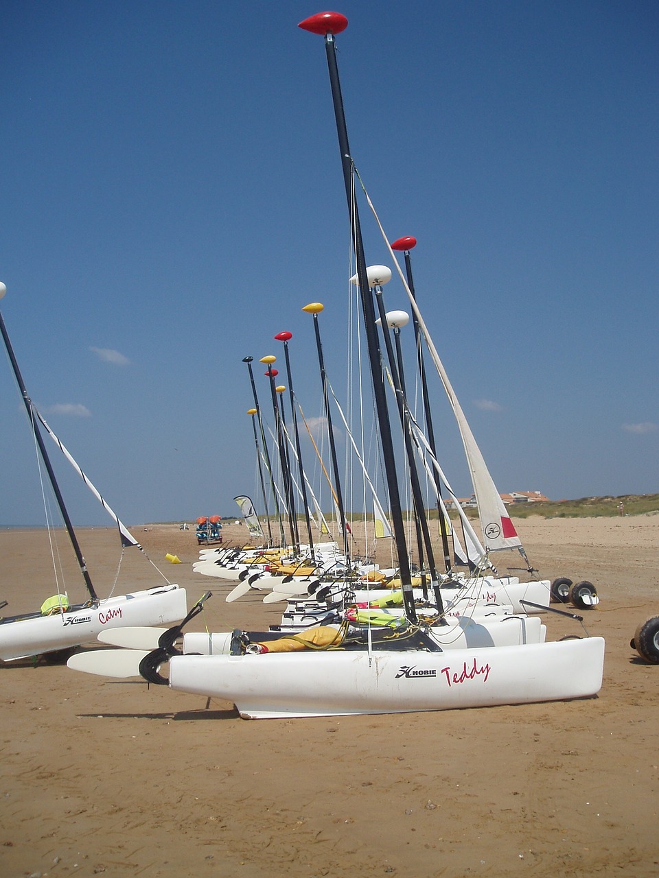 yachts boats beached free photo