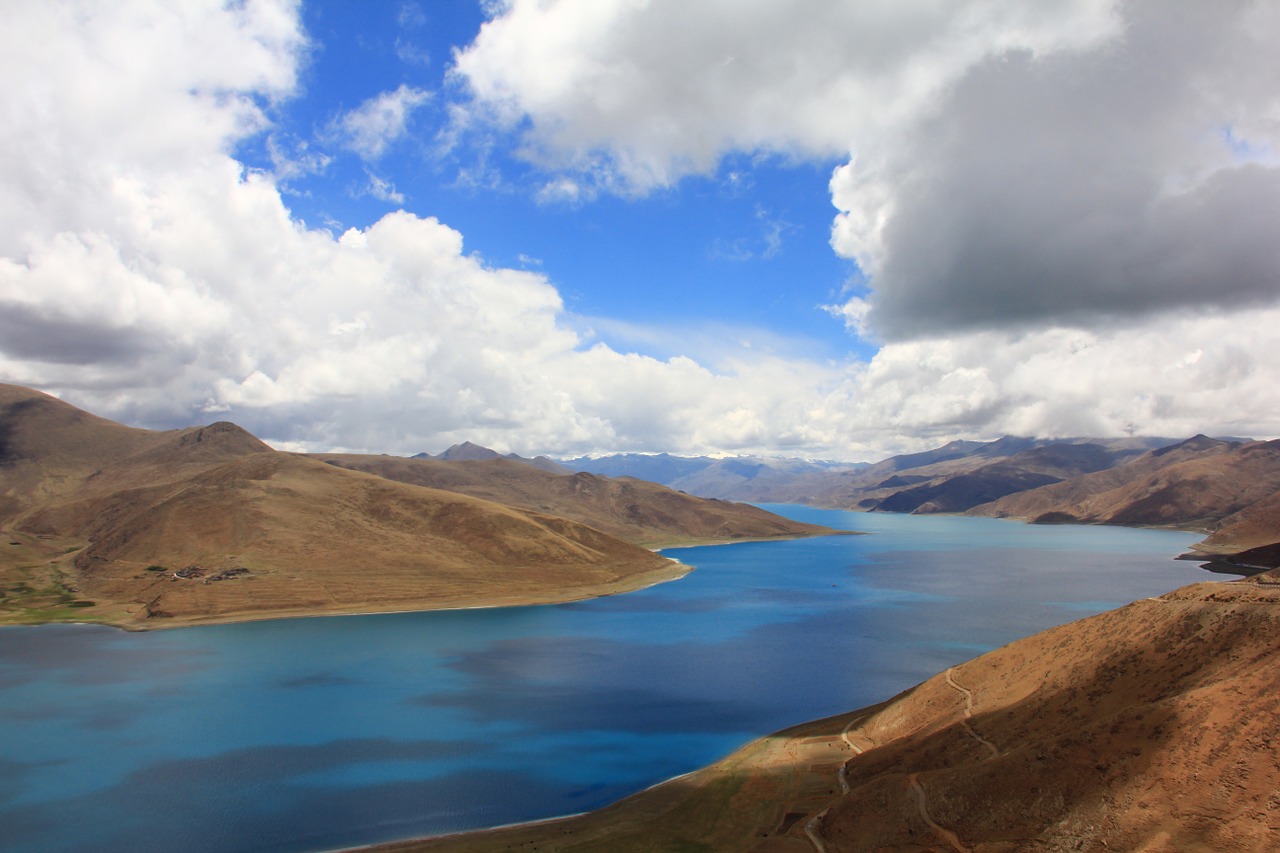yamdroktso tibet trekking free photo