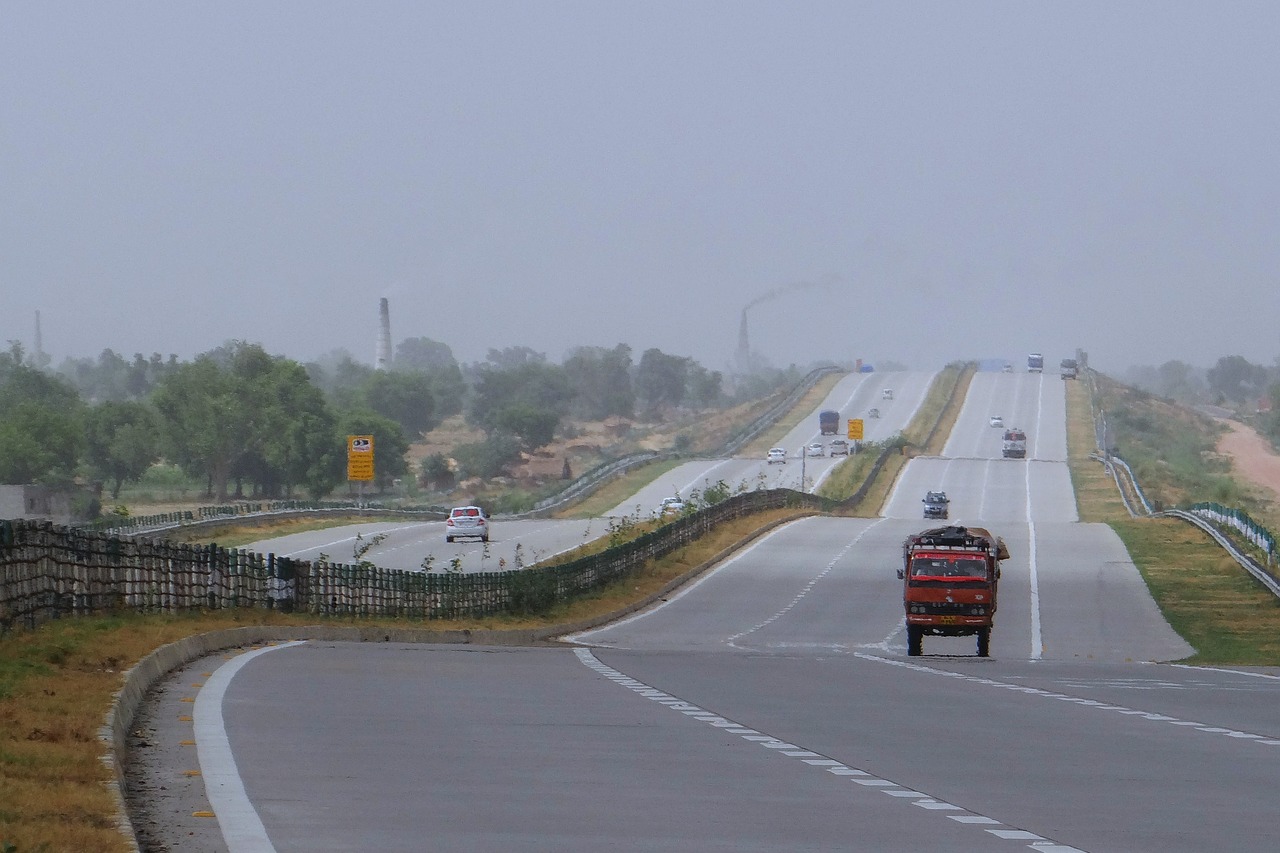 yamuna expressway delhi-agra taj expressway free photo