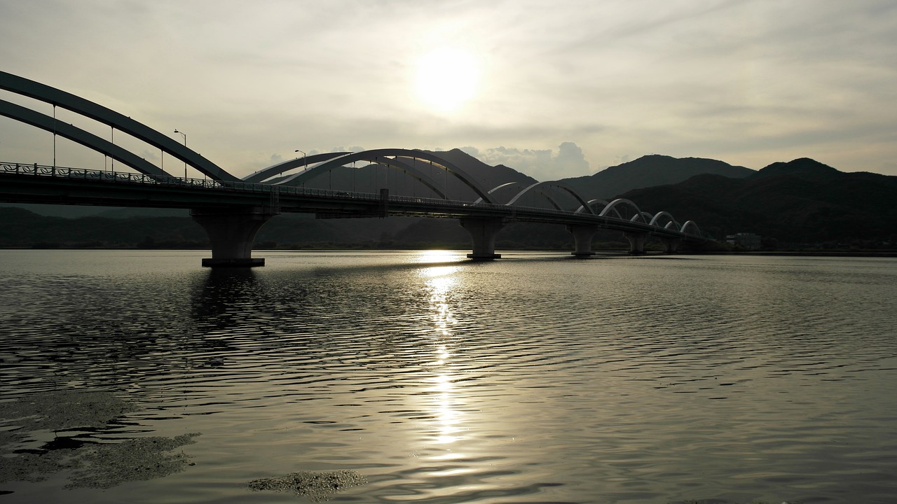 yangpyeong semi circle han river free photo