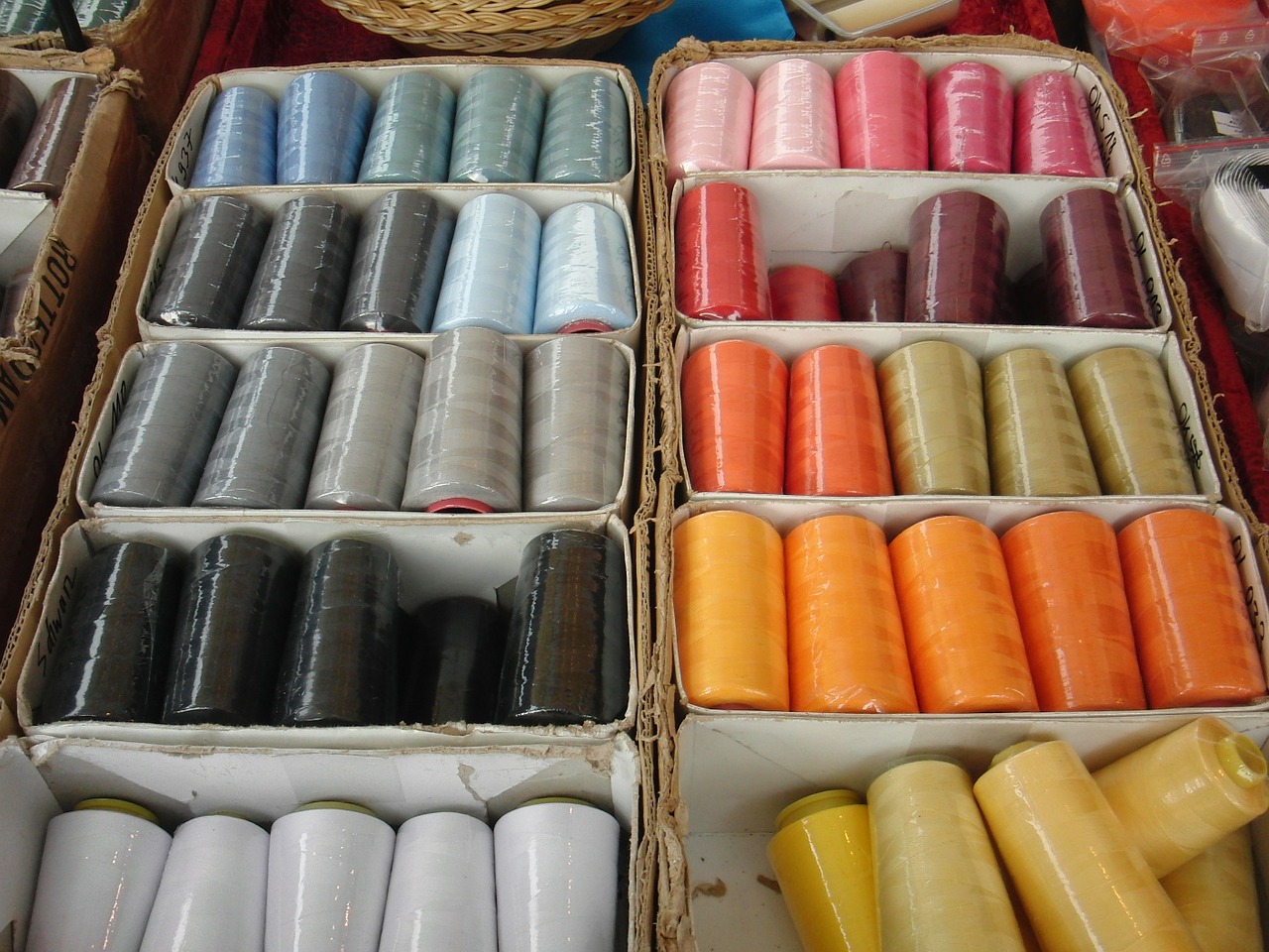 yarn spools of thread market free photo