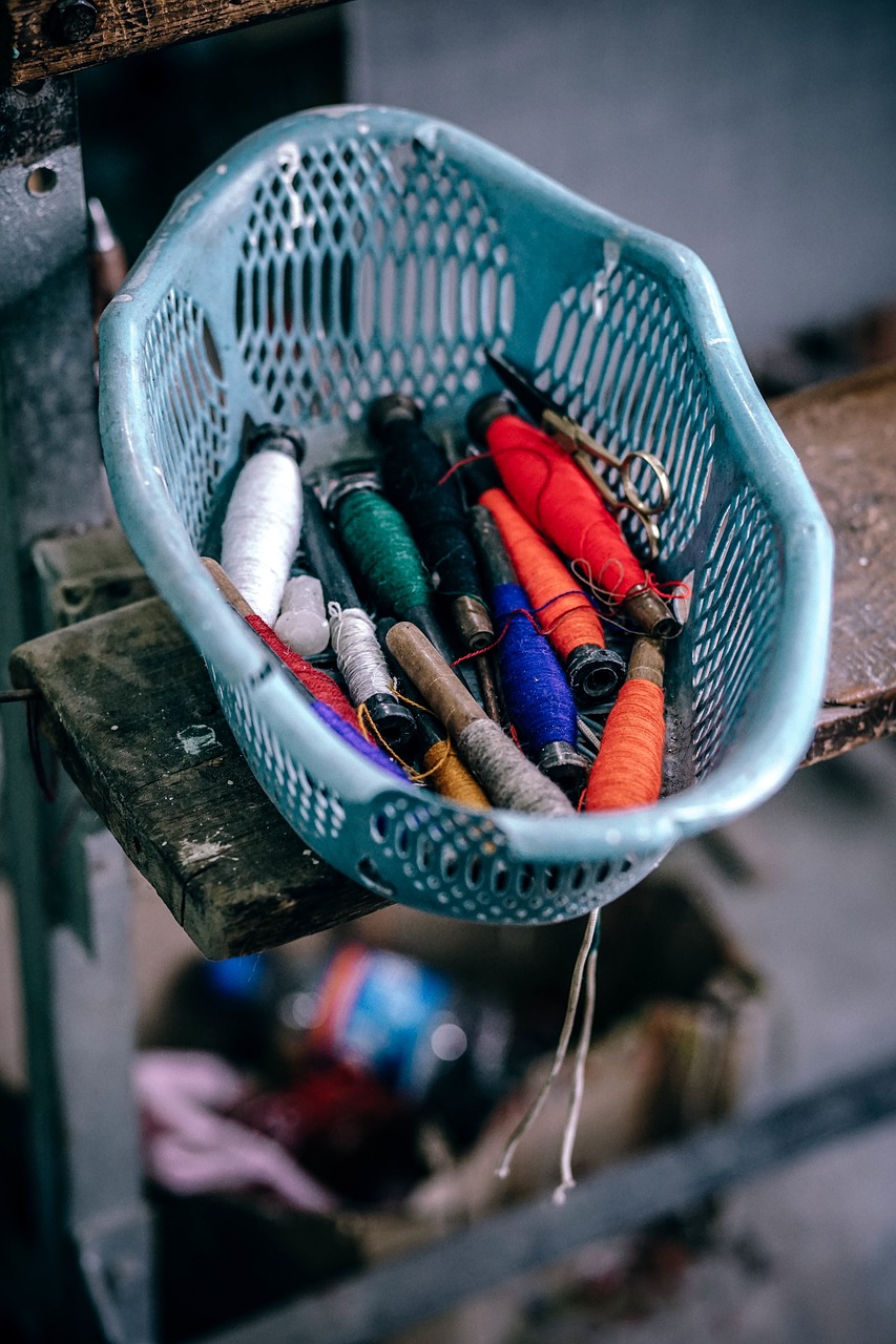 yarn thread tray free photo