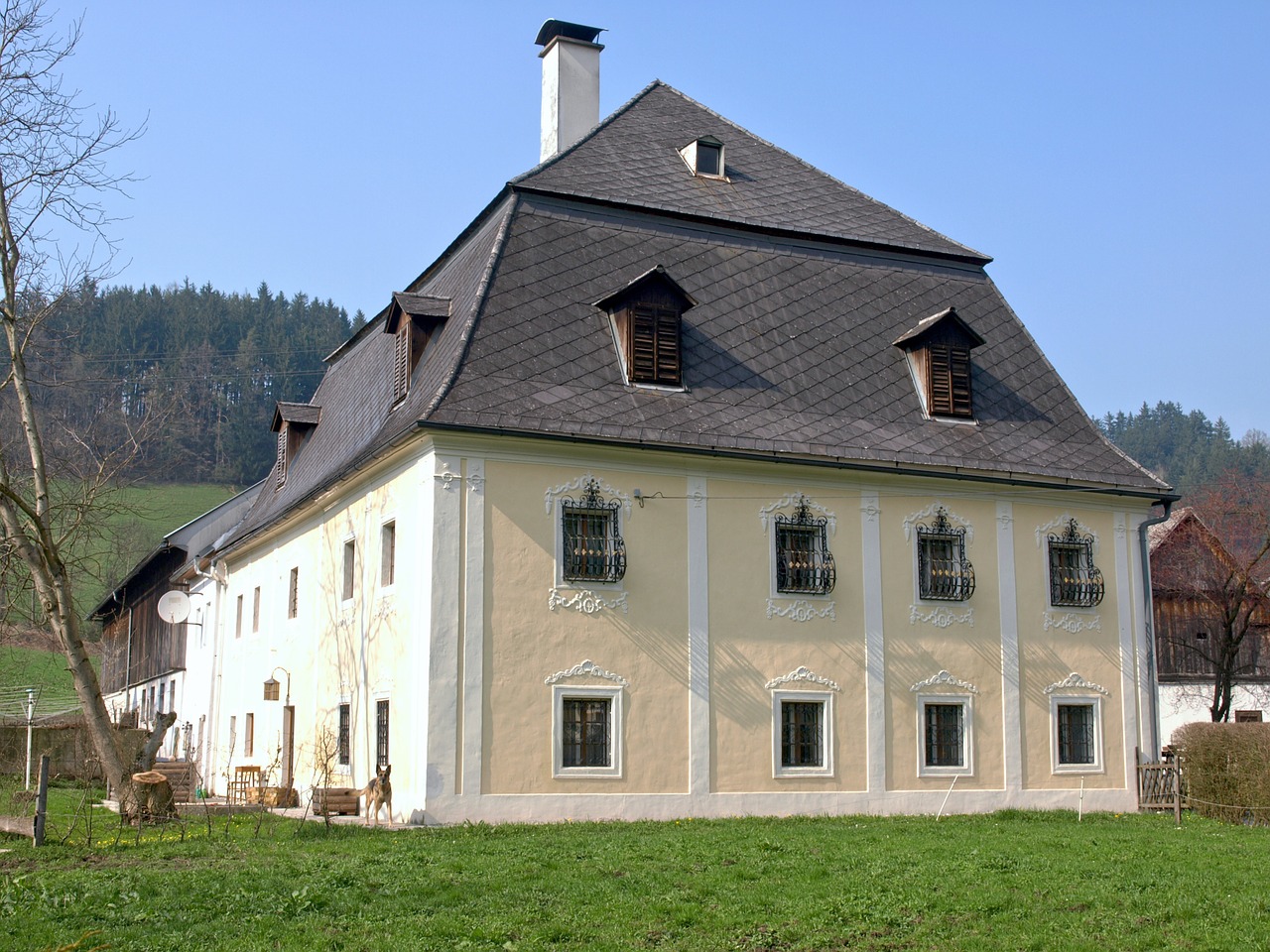 ybbsitz altes pfannenschmiedehaus manor free photo