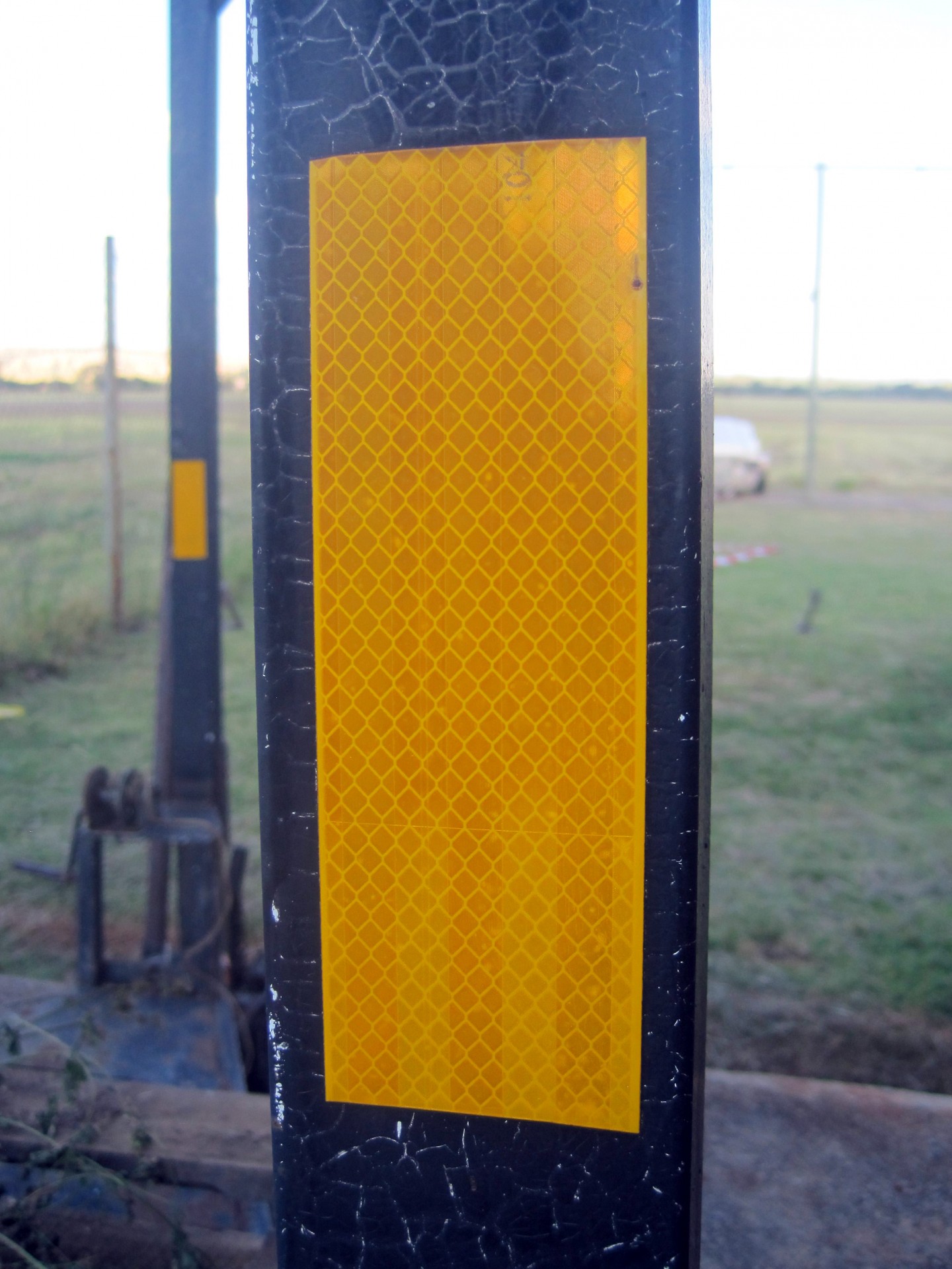 strip reflecting yellow free photo