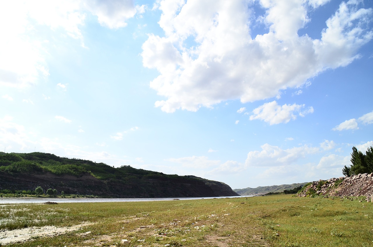 yellow river the scenery the ancient town free photo