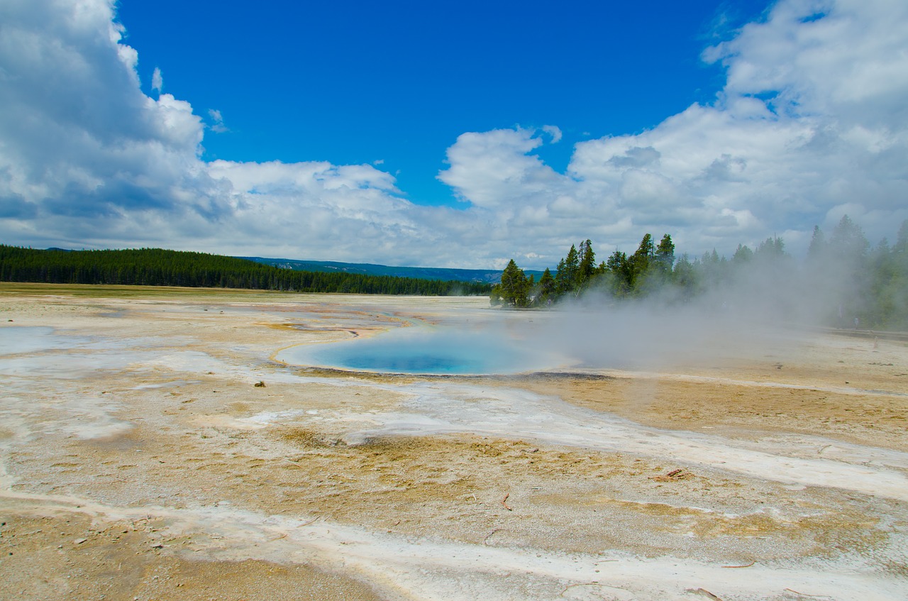 yellow stone  scenic  nature free photo