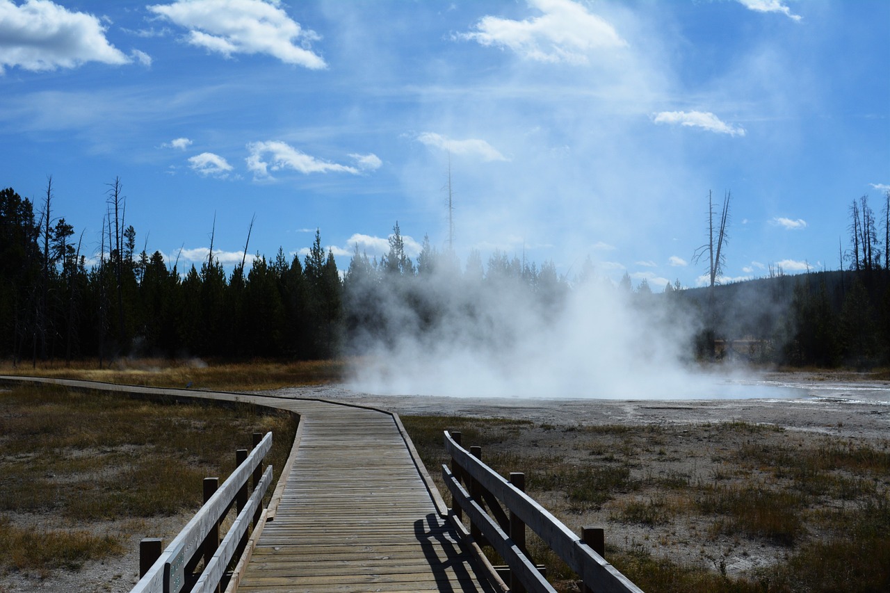 yellowstone national park hotspring free photo