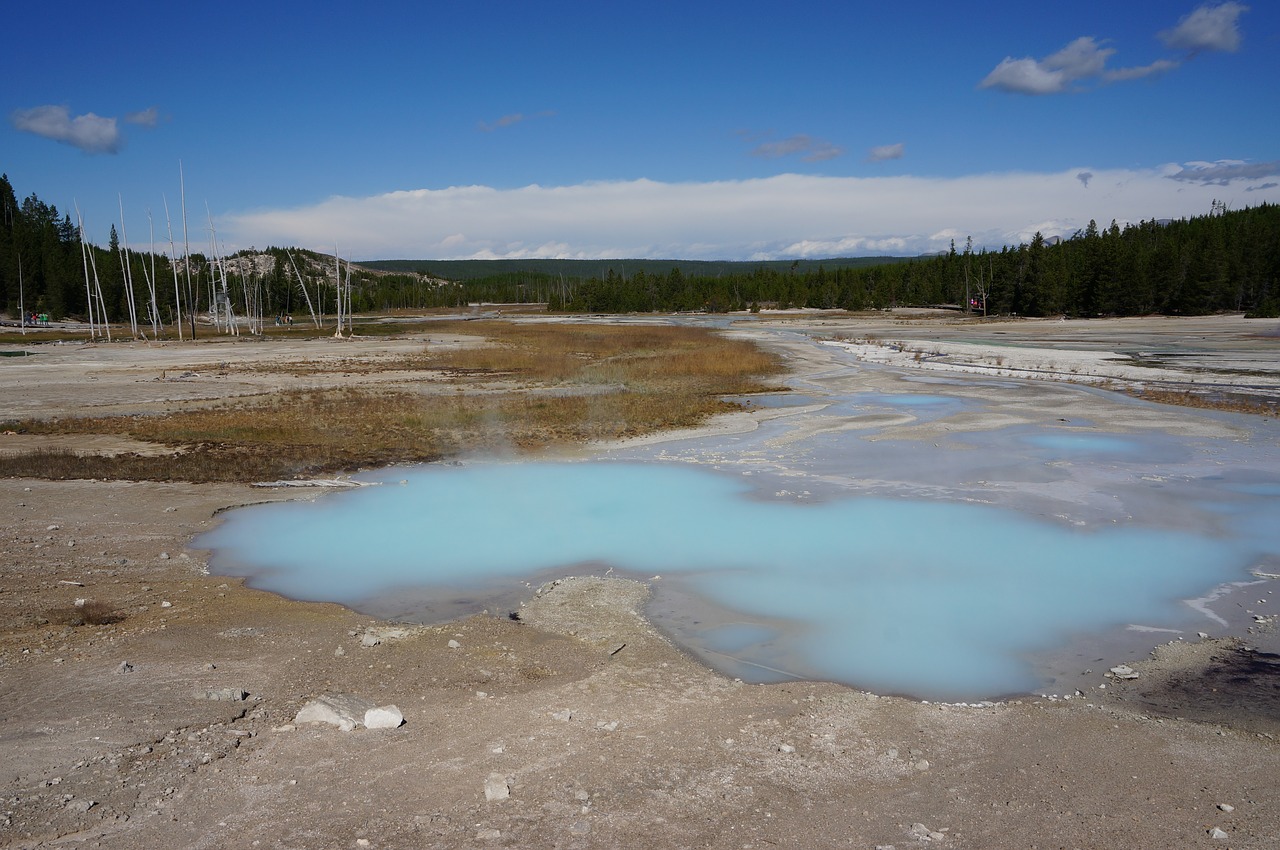 yellowstone geezer usa free photo