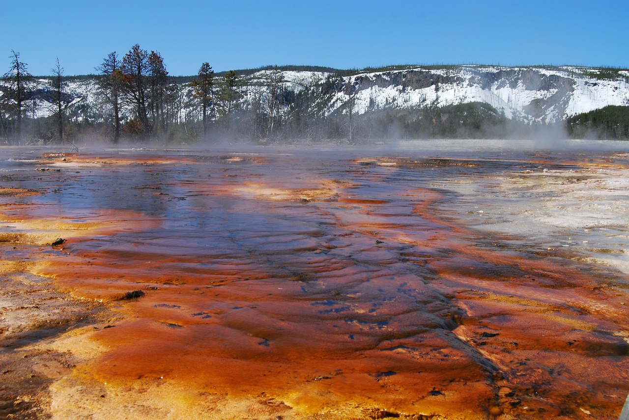 yellowstone national park free photo