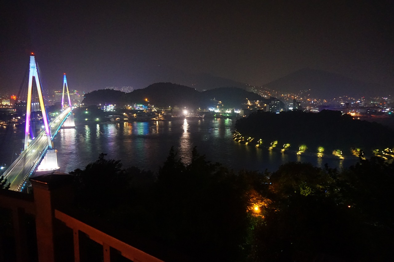 yeosu stone mountain bridge night view free photo