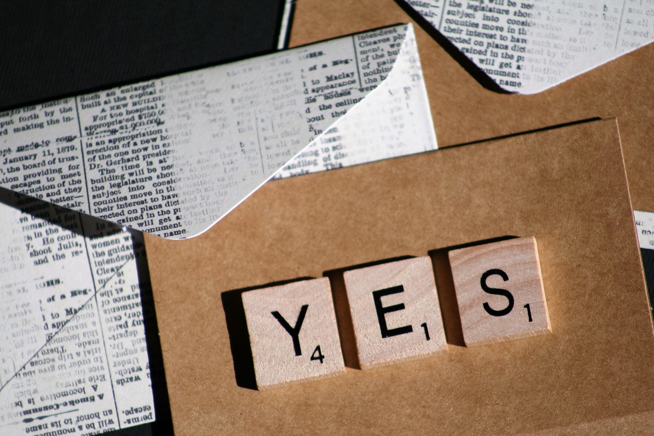 yes message design free photo