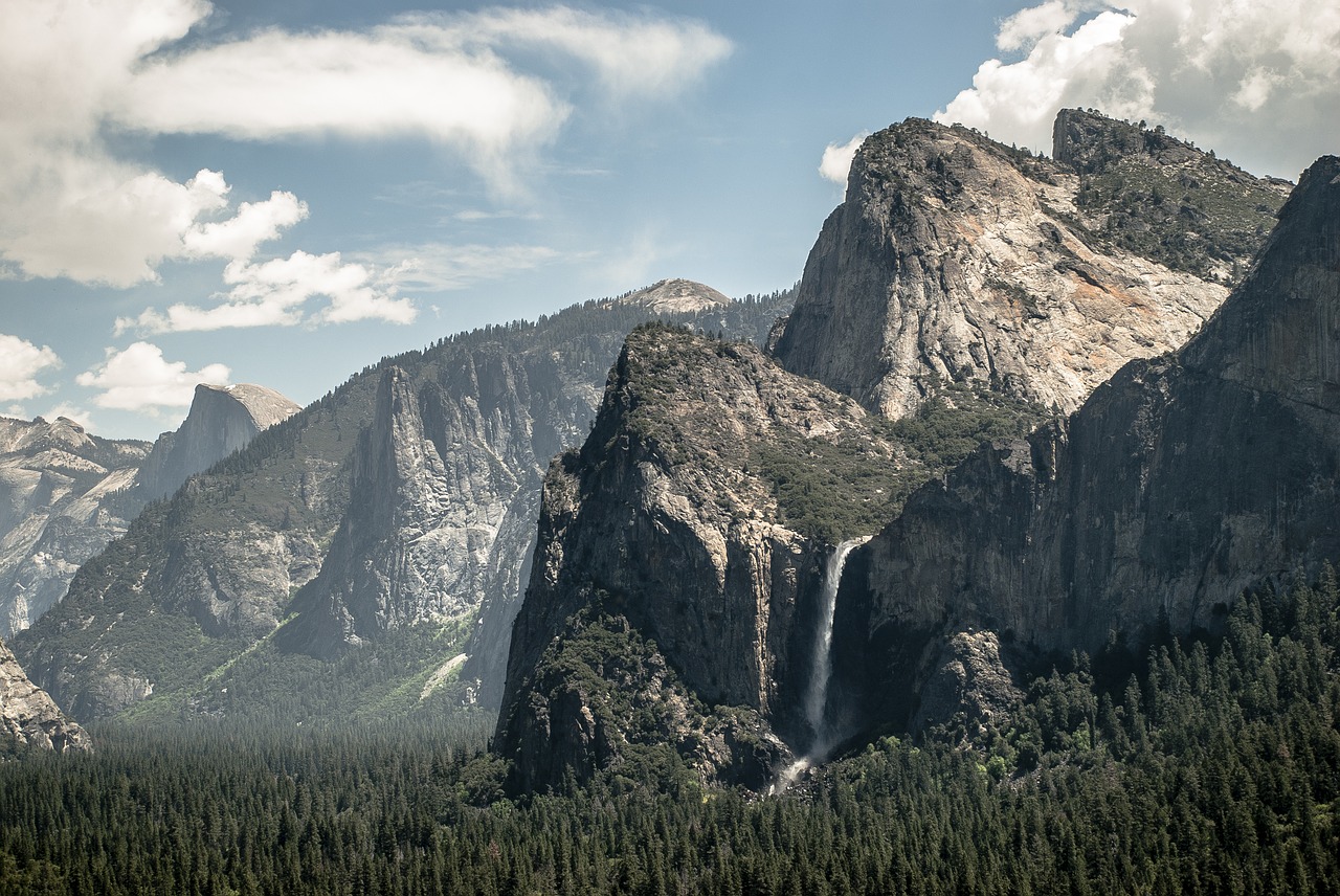 yosemite captain mountains free photo