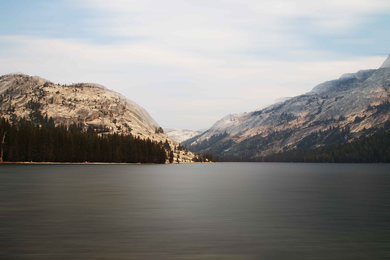 yosemite lake national park free photo